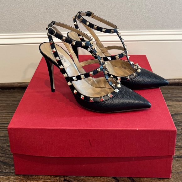 Like New Rockstud 100mm Black Pebble Leather - Picture 2 of 4